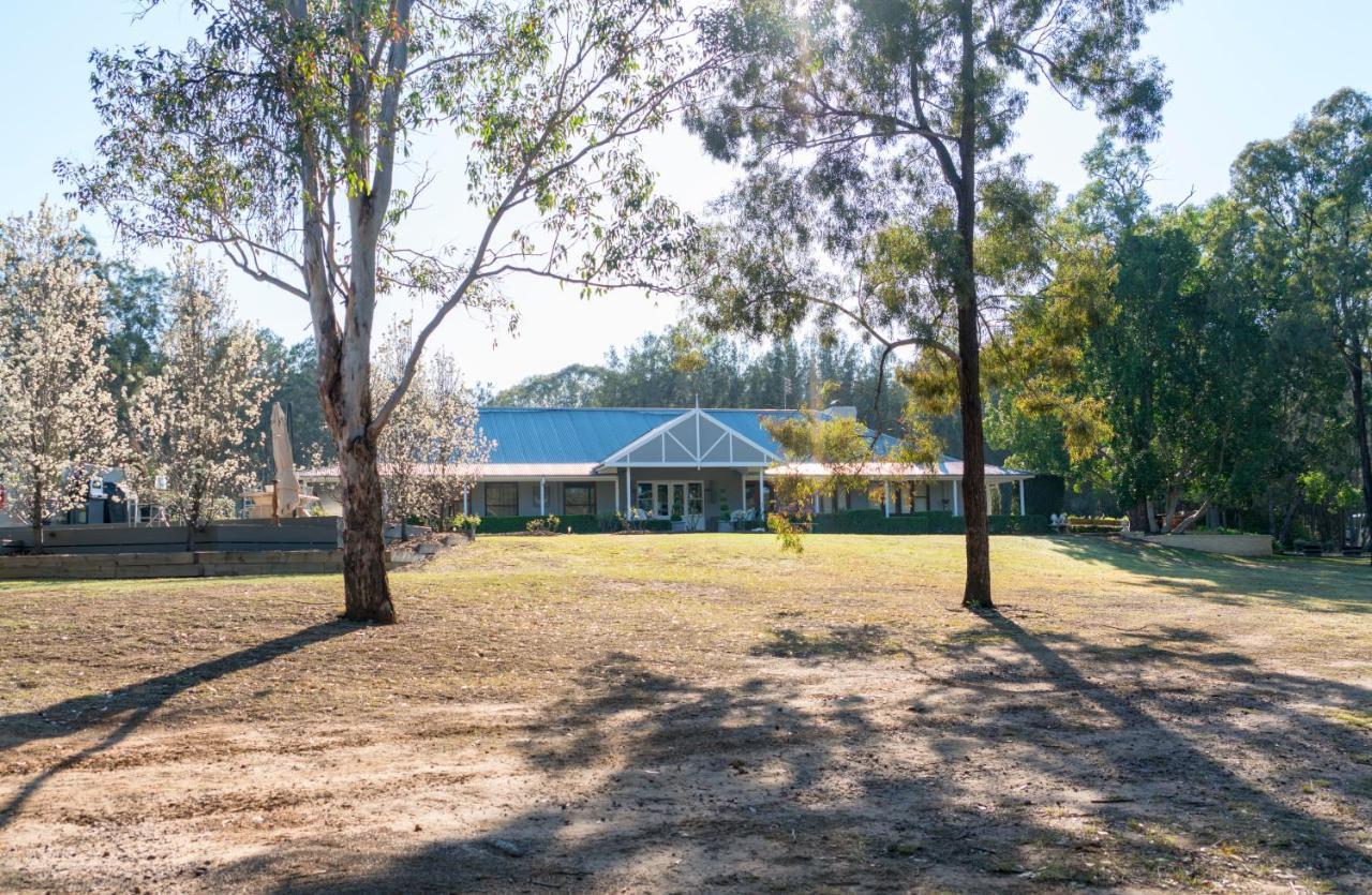 Thistle Hill Guesthouse - Walk To Many Wineries And Restaurants Pokolbin Bagian luar foto