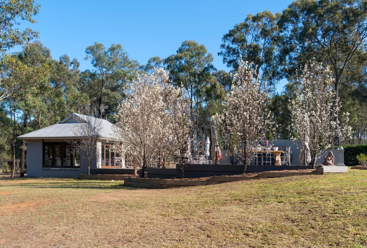 Thistle Hill Guesthouse - Walk To Many Wineries And Restaurants Pokolbin Bagian luar foto