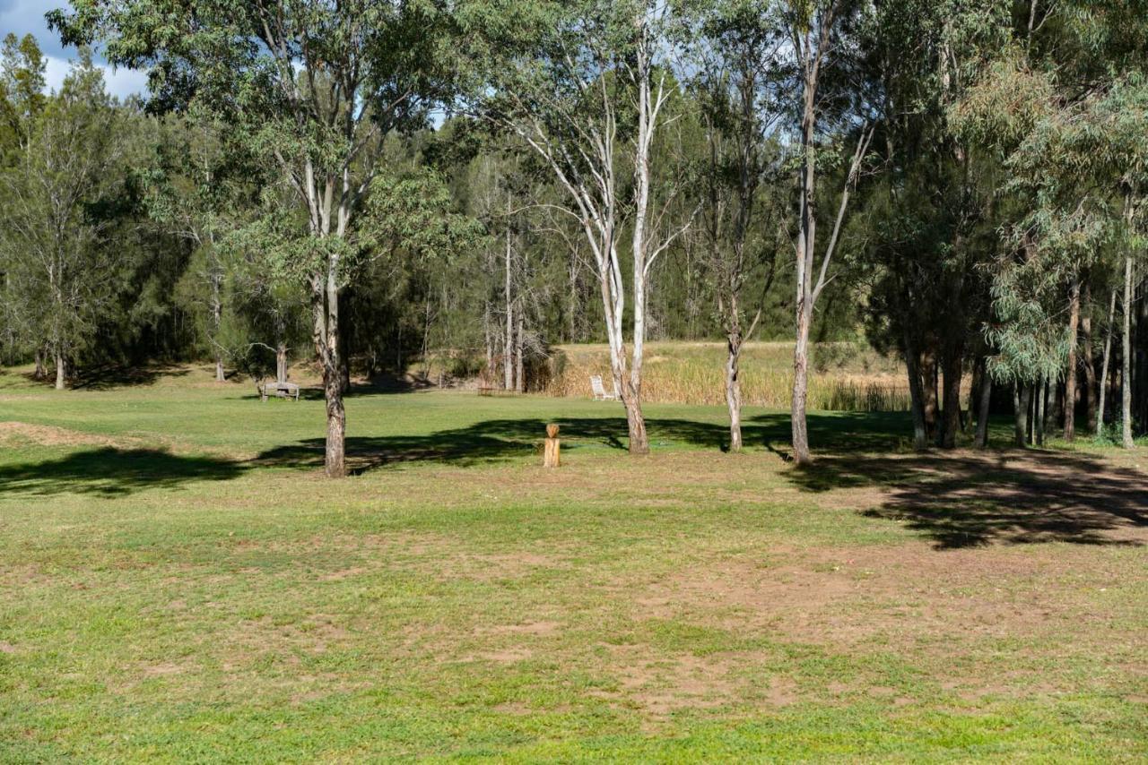 Thistle Hill Guesthouse - Walk To Many Wineries And Restaurants Pokolbin Bagian luar foto