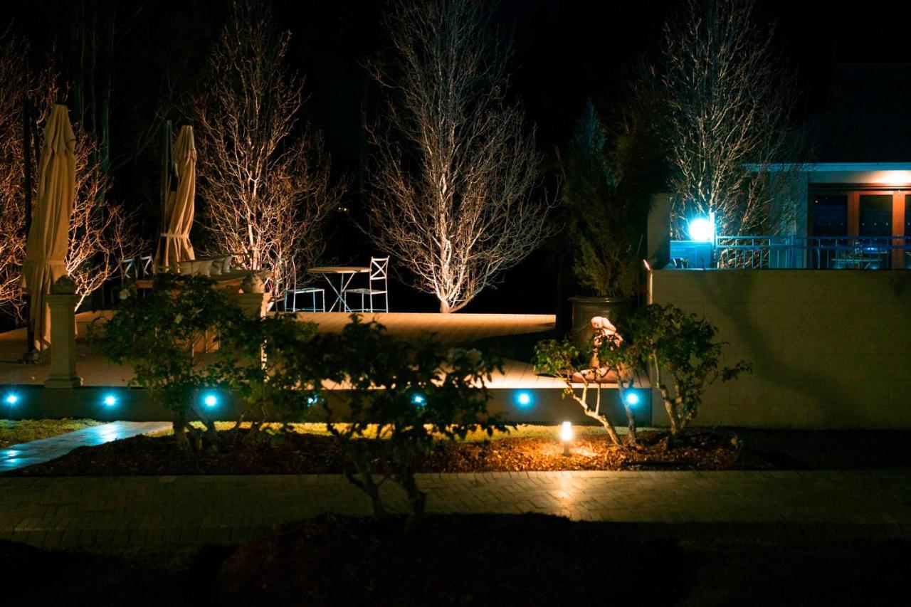 Thistle Hill Guesthouse - Walk To Many Wineries And Restaurants Pokolbin Bagian luar foto