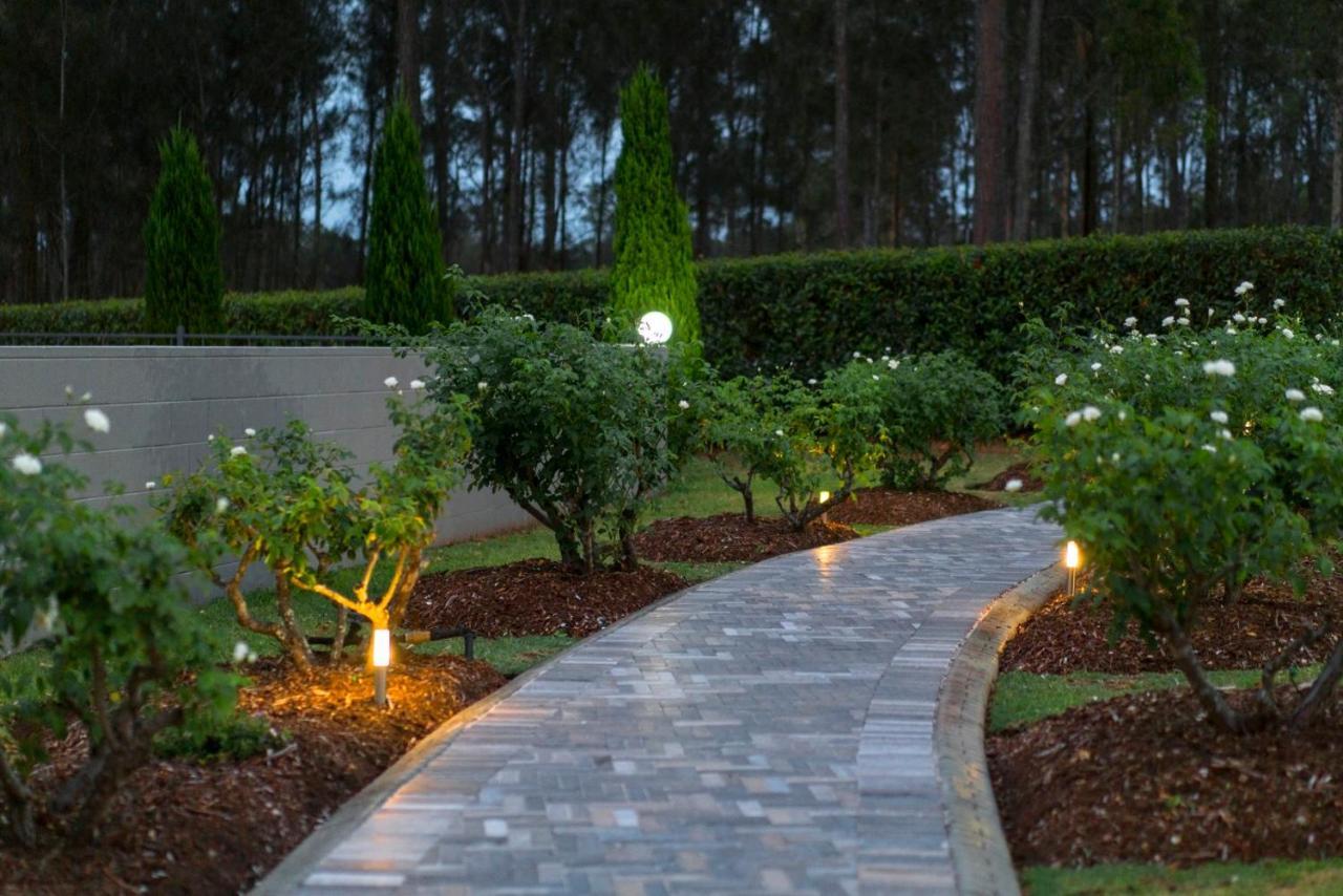 Thistle Hill Guesthouse - Walk To Many Wineries And Restaurants Pokolbin Bagian luar foto