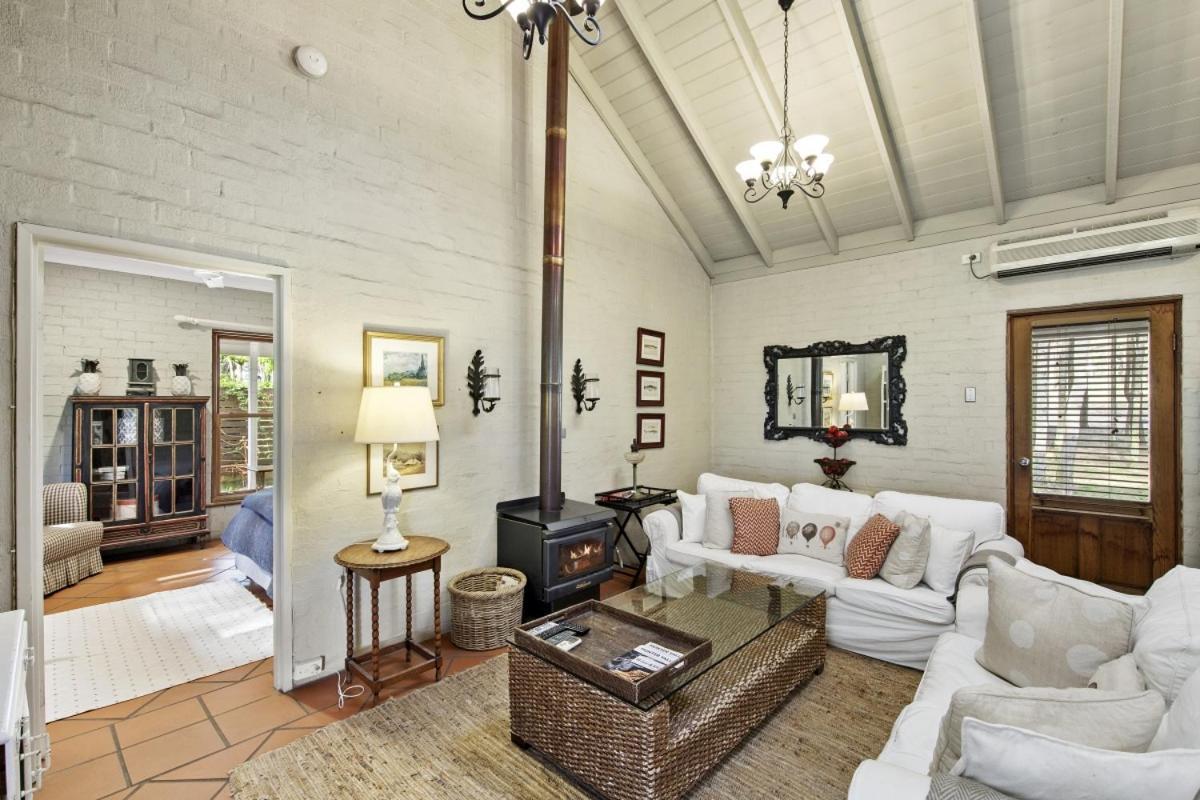 Thistle Hill Guesthouse - Walk To Many Wineries And Restaurants Pokolbin Bagian luar foto